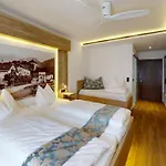 Hotel Adler