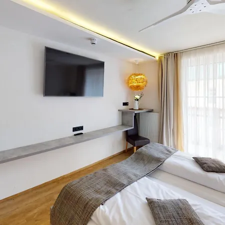 Hotel Adler