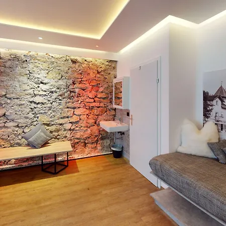 Adler 골링안데살자흐